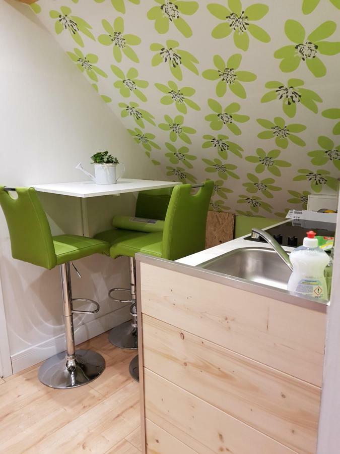 Zucht- Und Ausbildungsstall Rubly Kleinbundenbach Esterno foto